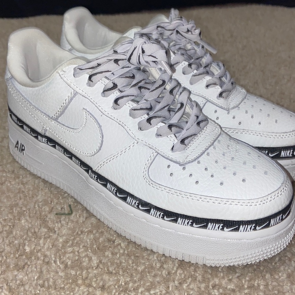 Women’s Nike Air Force 1 Low “Ribbon Pack” Size 7 White *Worn Once*